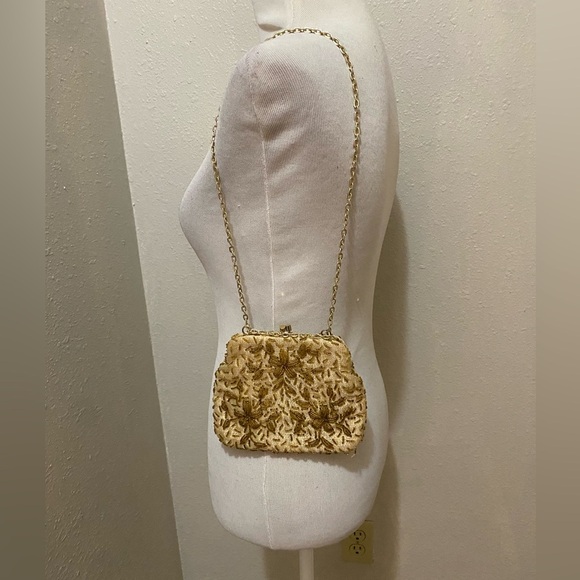 Vintage 1960s Hand Beaded Flowers Kiss Lock Convertible Purse Clutch-EUC - Picture 7 of 7